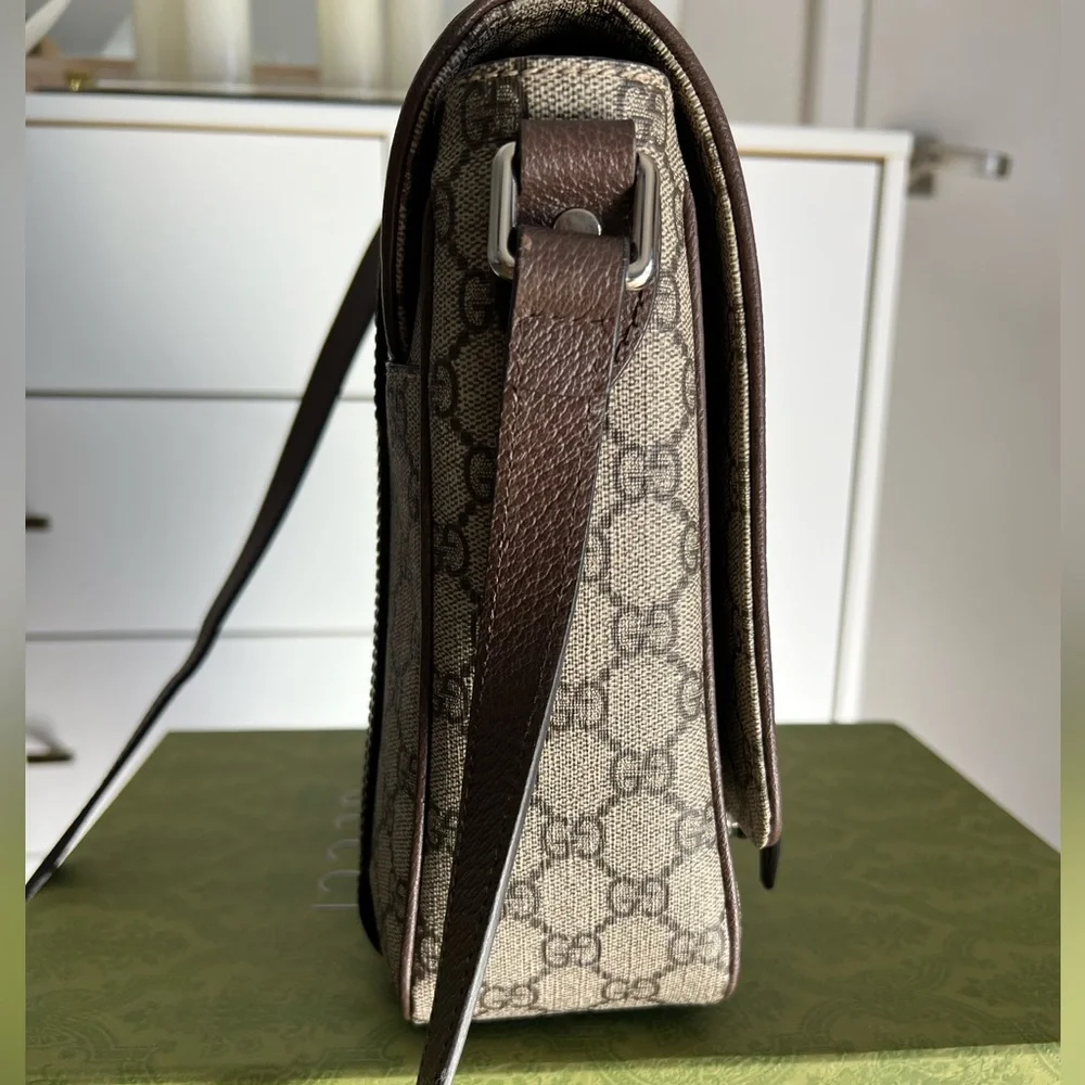 Gucci GG Messenger Bag. Practically new. - Picture 2 of 8
